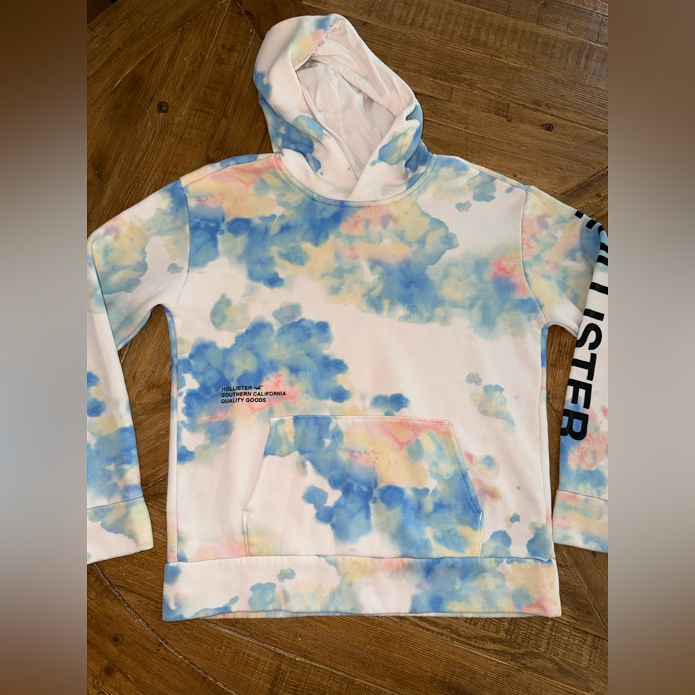 Hollister tie dye Must Have Collection Hoodie - size medium (men’s) - very nice